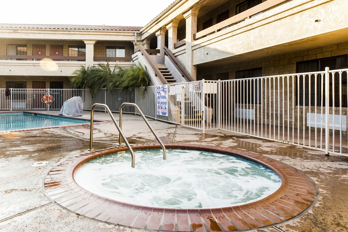 Imagen de los exteriores del Hotel Premier Inns Thousand Oaks. Foto 13