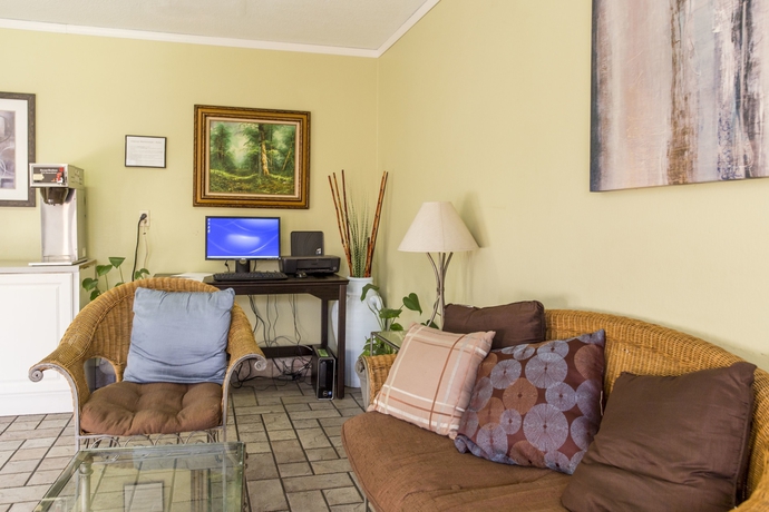 Imagen de los interiores del Hotel Premier Inns Thousand Oaks. Foto 17
