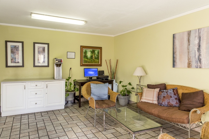 Imagen de los interiores del Hotel Premier Inns Thousand Oaks. Foto 18