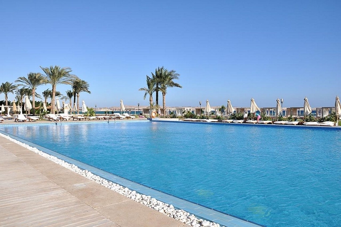 Imagen de la piscina del Hotel Premier Le Reve and Spa Sahl Hashesh -adults Only. Foto 23