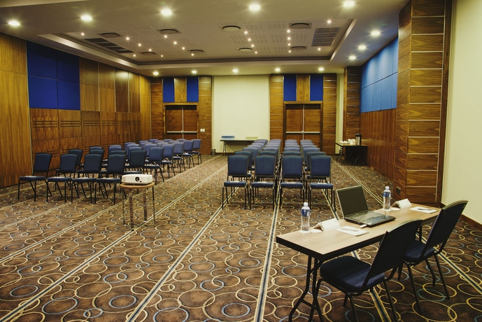 Imagen de los interiores del Hotel Premier Midrand. Foto 11