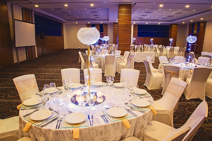 Imagen de los interiores del Hotel Premier Midrand. Foto 15