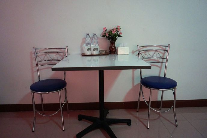 Imagen de la habitación del Hotel Premier Nakhonsithammarat. Foto 16