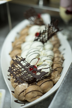 Imagen del bar/restaurante del Hotel Premier Or Tambo. Foto 4