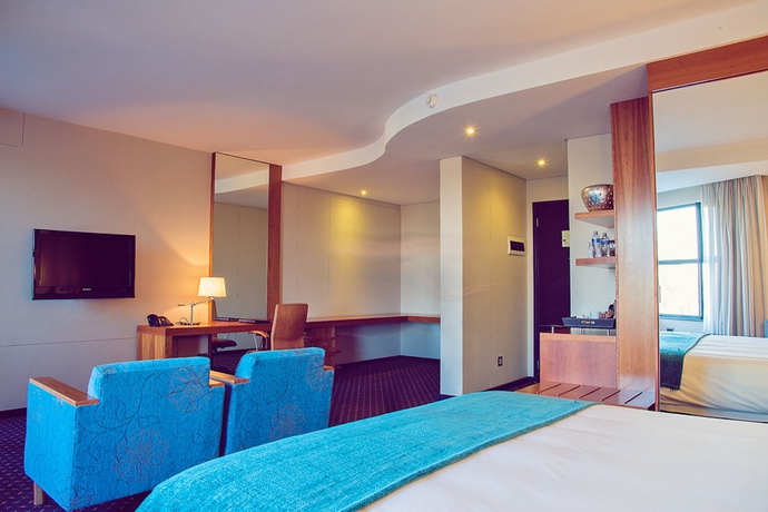 Imagen de la habitación del Hotel Premier Or Tambo. Foto 15
