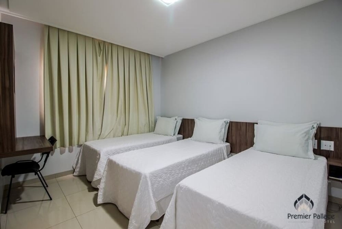 Imagen de la habitación del Hotel Premier Pallace. Foto 8