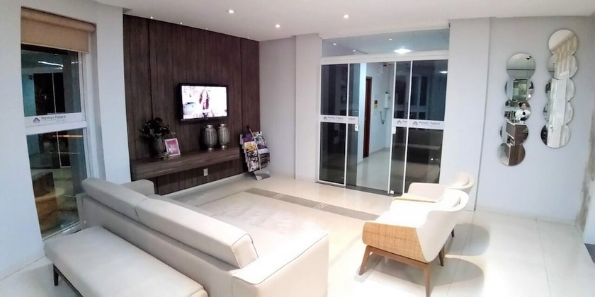 Imagen de los interiores del Hotel Premier Pallace. Foto 16