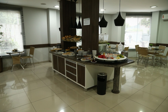 Imagen del bar/restaurante del Hotel Premier Pallace. Foto 3