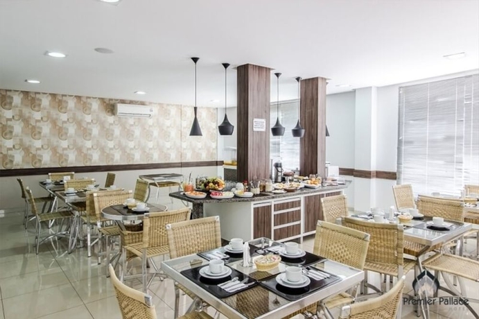 Imagen del bar/restaurante del Hotel Premier Pallace. Foto 5
