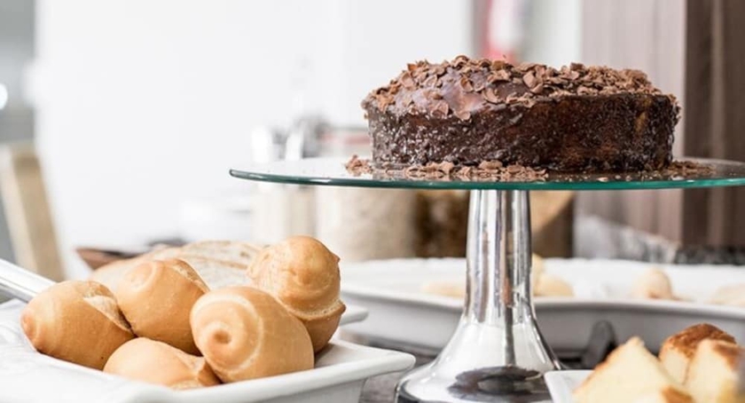 Imagen del bar/restaurante del Hotel Premier Pallace. Foto 6