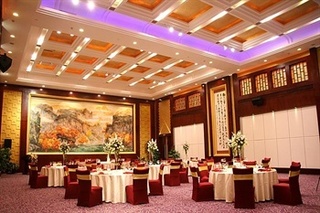 Imagen general del Hotel Premier Red Forest. Foto 6