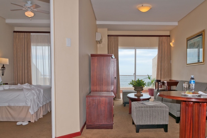 Imagen de la habitación del Hotel Premier Regent. Foto 4