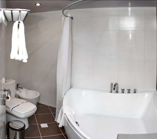 Imagen de la habitación del Hotel Premier Shafran. Foto 17