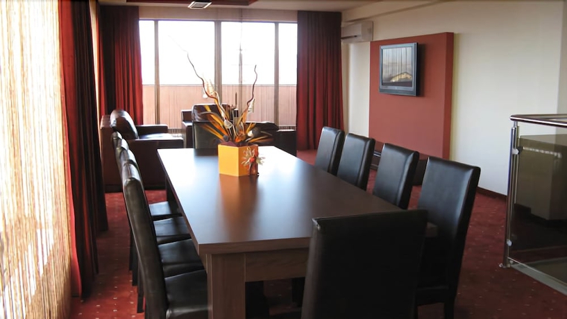 Imagen de la habitación del Hotel Premier, Sibiu. Foto 17