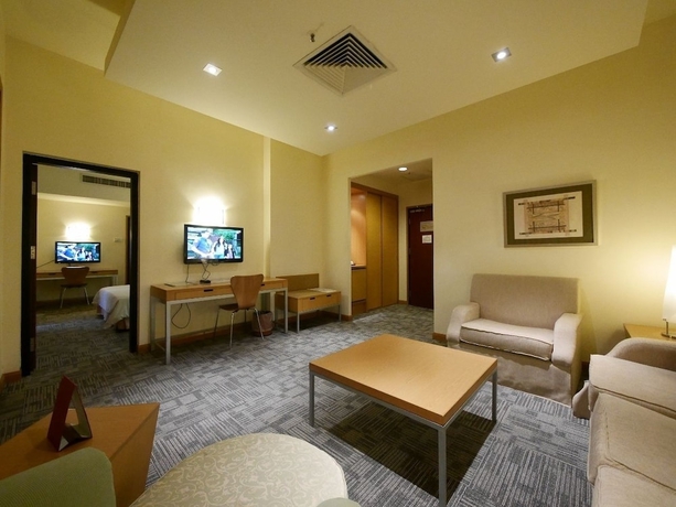Imagen de la habitación del Hotel Premier, Sibu. Foto 12