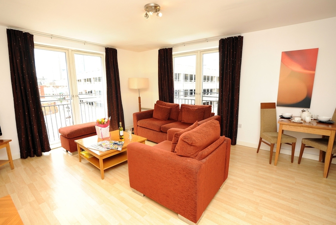 Imagen de la habitación del Hotel Premier Suites Birmingham. Foto 9