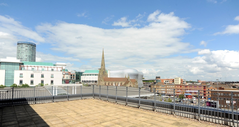 Imagen de la habitación del Hotel Premier Suites Birmingham. Foto 15