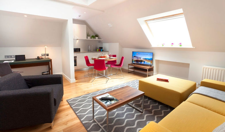 Imagen de la habitación del Hotel Premier Suites Dublin Ballsbridge. Foto 2