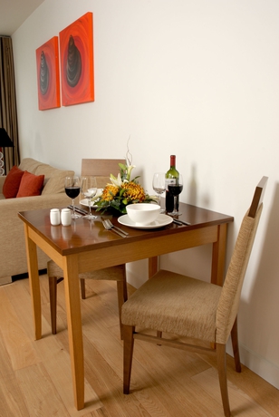 Imagen de la habitación del Hotel Premier Suites Dublin Sandyford. Foto 8