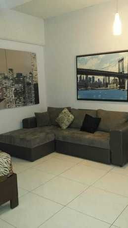 Imagen de la habitación del Hotel Premier Suites. Foto 11