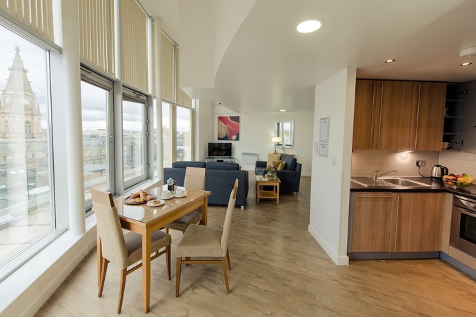 Imagen de los interiores del Hotel Premier Suites Liverpool. Foto 19