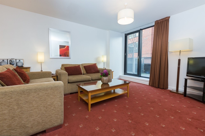 Imagen de los interiores del Hotel Premier Suites Manchester. Foto 15