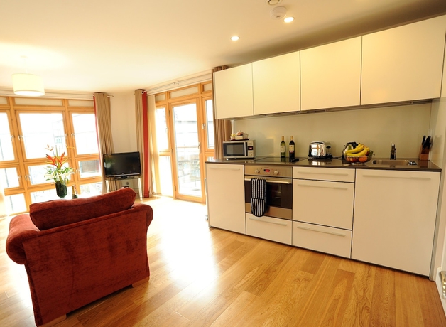 Imagen de la habitación del Hotel Premier Suites Plus Bristol Cabot Circus. Foto 8