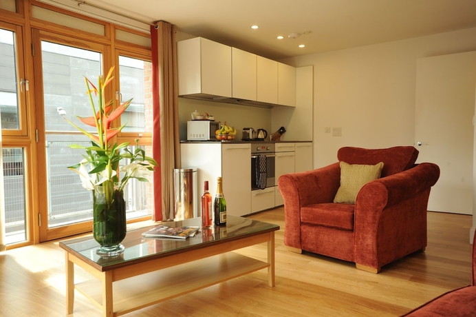 Imagen de la habitación del Hotel Premier Suites Plus Bristol Cabot Circus. Foto 13
