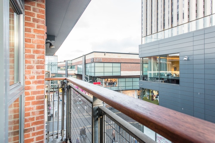 Imagen general del Hotel Premier Suites Plus Bristol Cabot Circus. Foto 3