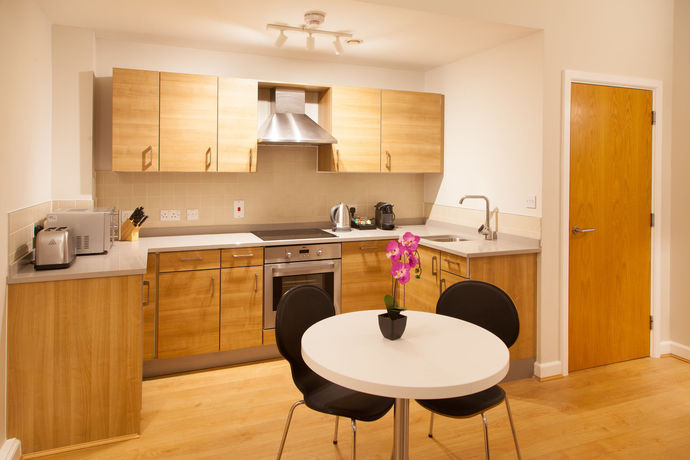 Imagen de los interiores del Hotel Premier Suites Plus Glasgow. Foto 10