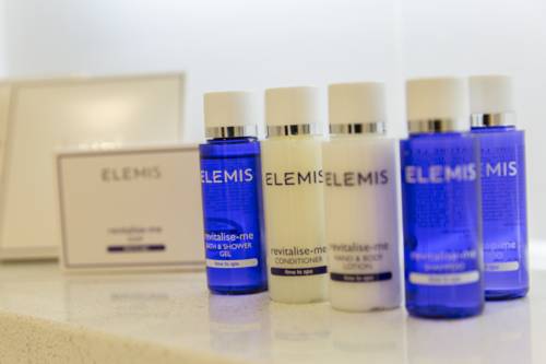 Imagen de la habitación del Hotel Premier Suites Plus Rotterdam. Foto 8