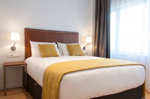 Imagen de la habitación del Hotel Premier Suites Plus Rotterdam. Foto 10