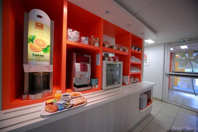 Imagen de los exteriores del Hotel Premiere Classe Ales. Foto 16