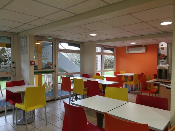 Imagen del bar/restaurante del Hotel Premiere Classe Angers Ouest - Beaucouz&eacute;. Foto 7