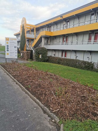 Imagen de los exteriores del Hotel Premiere Classe Angers Ouest - Beaucouz&eacute;. Foto 20