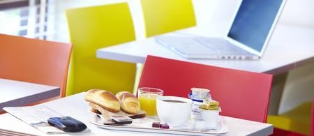 Imagen general del Hotel Premiere Classe Bethune - Fouquières Les Béthune. Foto 8