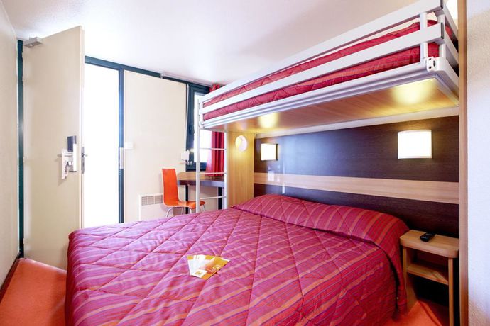 Imagen del bar/restaurante del Hotel Premiere Classe Bethune - Fouquières Les Béthune. Foto 11