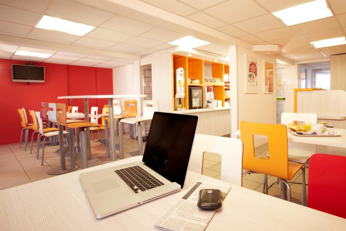 Imagen del bar/restaurante del Hotel Premiere Classe La Rochelle Nord - Puilboreau. Foto 8