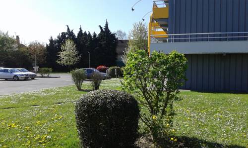 Imagen de la habitación del Hotel Premiere Classe La Ville Du Bois. Foto 2