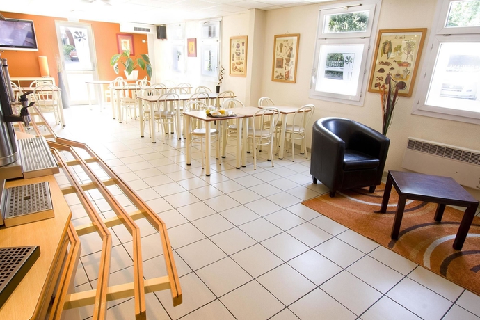 Imagen del bar/restaurante del Hotel Premiere Classe Le Blanc Mesnil. Foto 6