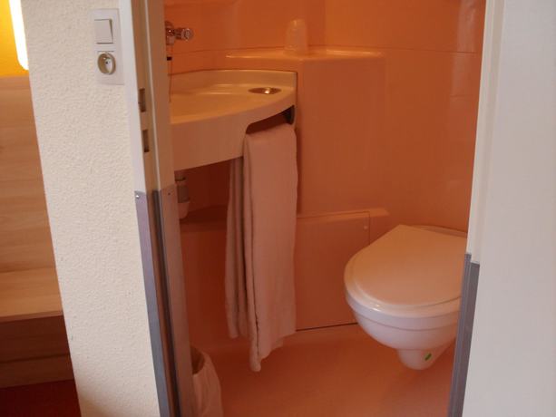Imagen de la habitación del Hotel Premiere Classe Liege. Foto 18