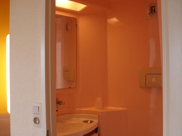 Imagen de la habitación del Hotel Premiere Classe Liege. Foto 19