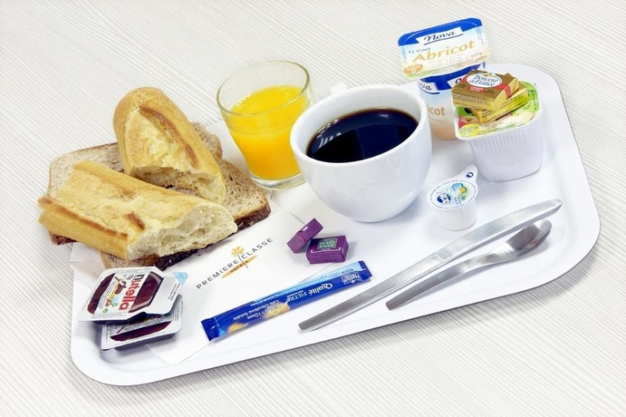 Imagen del bar/restaurante del Hotel Premiere Classe Lyon Est - Bron Eurexpo. Foto 10