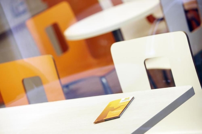 Imagen del bar/restaurante del Hotel Premiere Classe Lyon Est - Bron Eurexpo. Foto 11