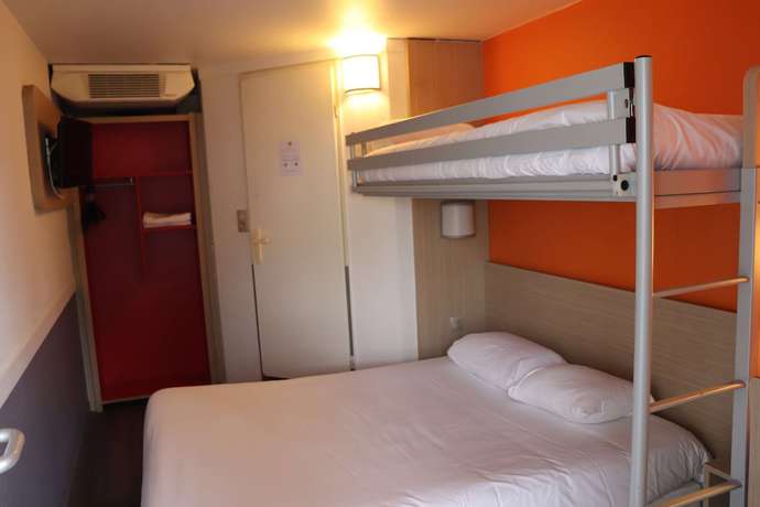 Imagen de la habitación del Hotel Premiere Classe Lyon Est - Bron Eurexpo. Foto 7