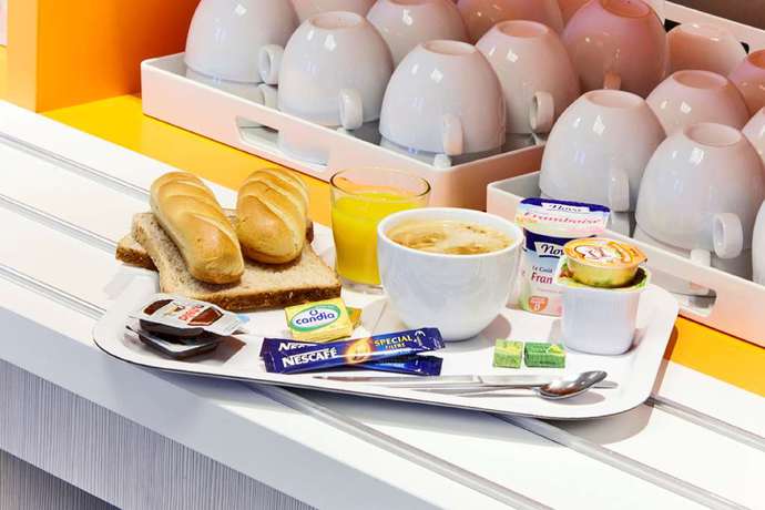 Imagen del bar/restaurante del Hotel Premiere Classe Marne La Vallee - Saint Thibault Des Vignes. Foto 8