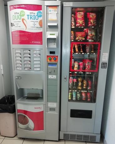 Imagen de los interiores del Hotel Premiere Classe Orange. Foto 19