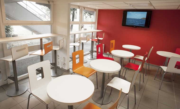 Imagen del bar/restaurante del Hotel Premiere Classe Orange. Foto 13