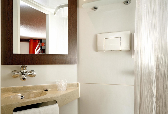 Imagen de la habitación del Hotel Premiere Classe Rouen Sud - Parc Des Expositions. Foto 8