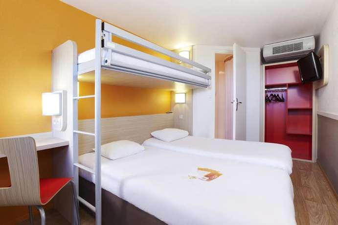 Imagen de la habitación del Hotel Premiere Classe Saint Brice Sous For&ecirc;t. Foto 7